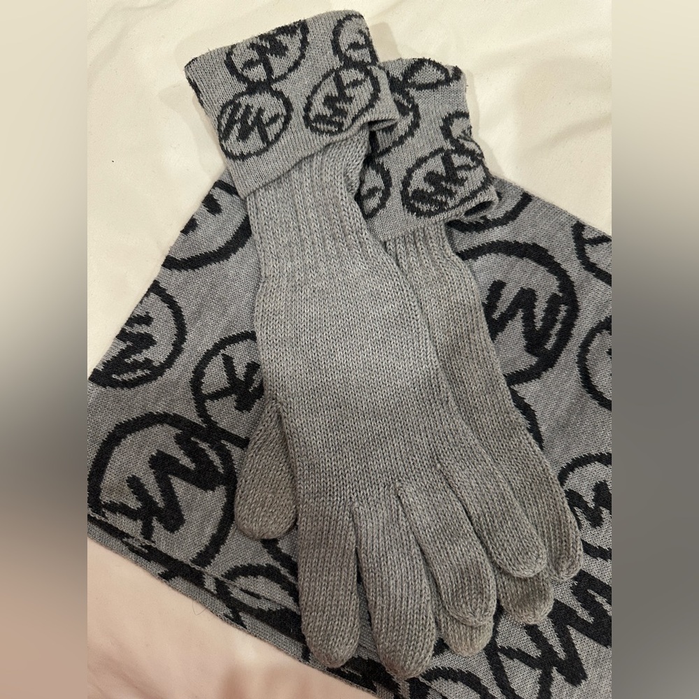 Michael Kors Grey & Black Scarf and Gloves Set